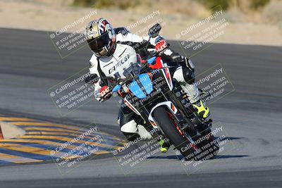 media/Dec-18-2022-SoCal Trackdays (Sun) [[8099a50955]]/Turn 10 (140pm)/